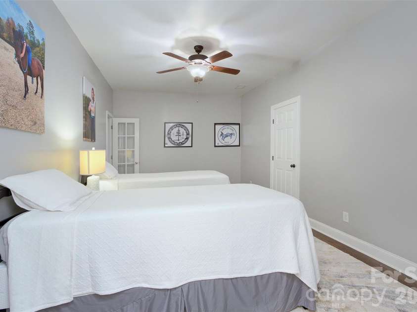10209 Tallent Lane, Huntersville, NC 28078.  MLS# CAR4368648, YatesRealty ID 27661. 