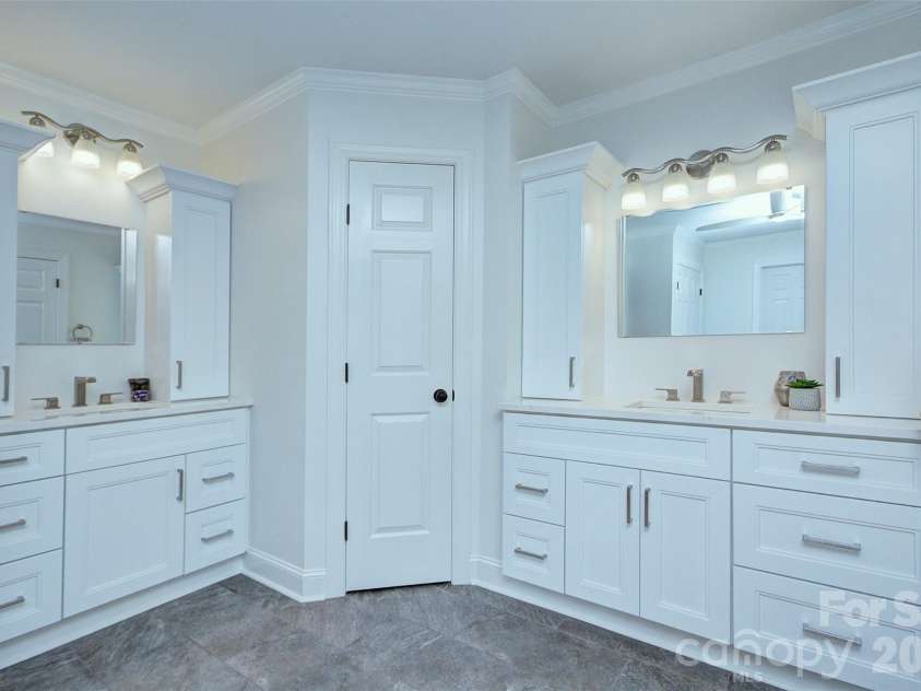 10209 Tallent Lane, Huntersville, NC 28078.  MLS# CAR4368648, YatesRealty ID 27661. 