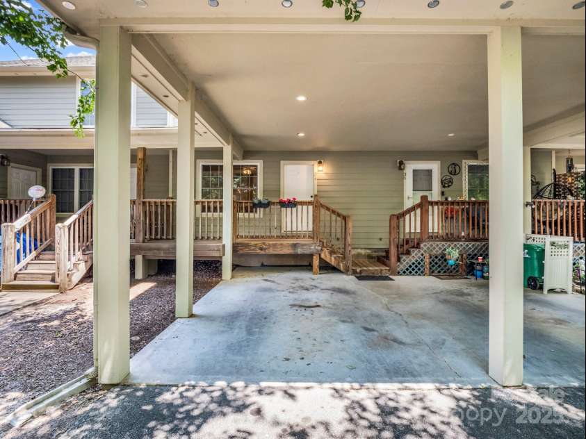 34 Douglas Fir Avenue, Arden, NC 28704.  MLS# CAR4275111, YatesRealty ID 27661. 