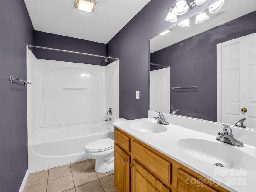 34 Douglas Fir Avenue, Arden, NC 28704.  MLS# CAR4275111, YatesRealty ID 27661. Full bathroom upstairs