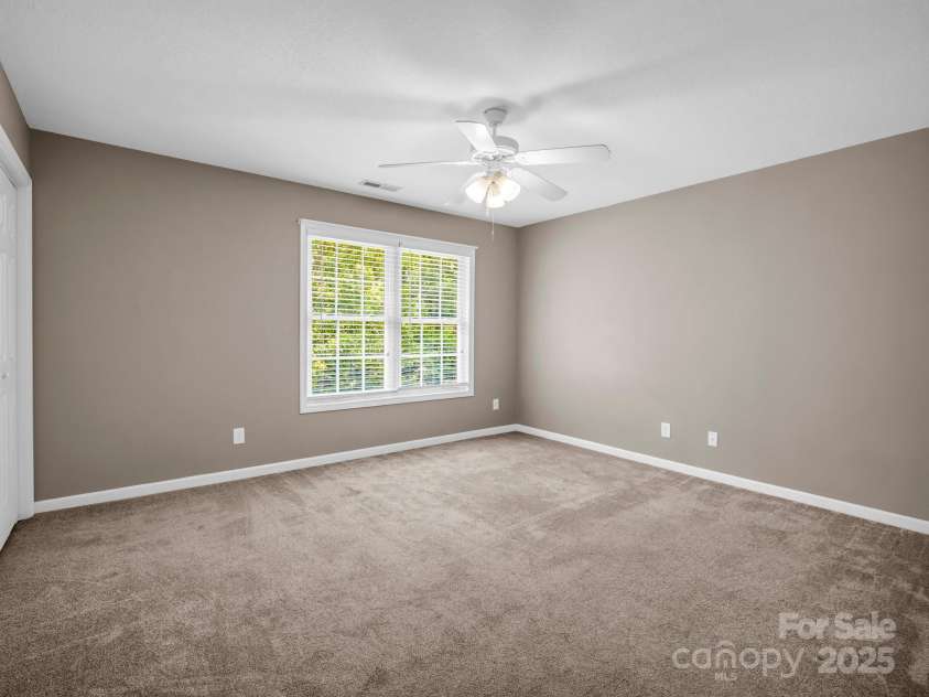 34 Douglas Fir Avenue, Arden, NC 28704.  MLS# CAR4275111, YatesRealty ID 27661. Primary bedroom