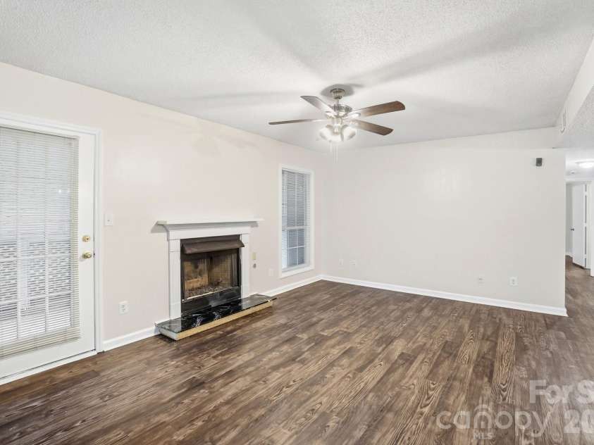 6043 Green Forest Drive, Charlotte, NC 28212.  MLS# CAR4385664, YatesRealty ID 27662. 