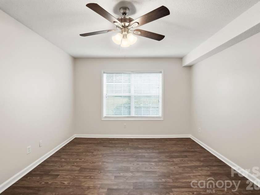 6043 Green Forest Drive, Charlotte, NC 28212.  MLS# CAR4385664, YatesRealty ID 27662. 