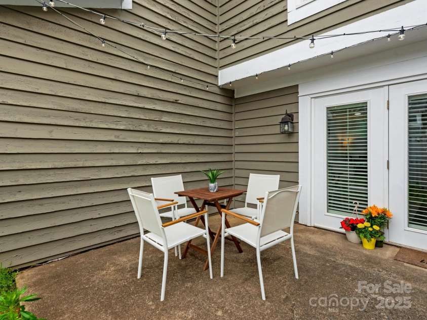 8251 Tradd Court, Charlotte, NC 28210.  MLS# CAR4247585, YatesRealty ID 27663. Back patio