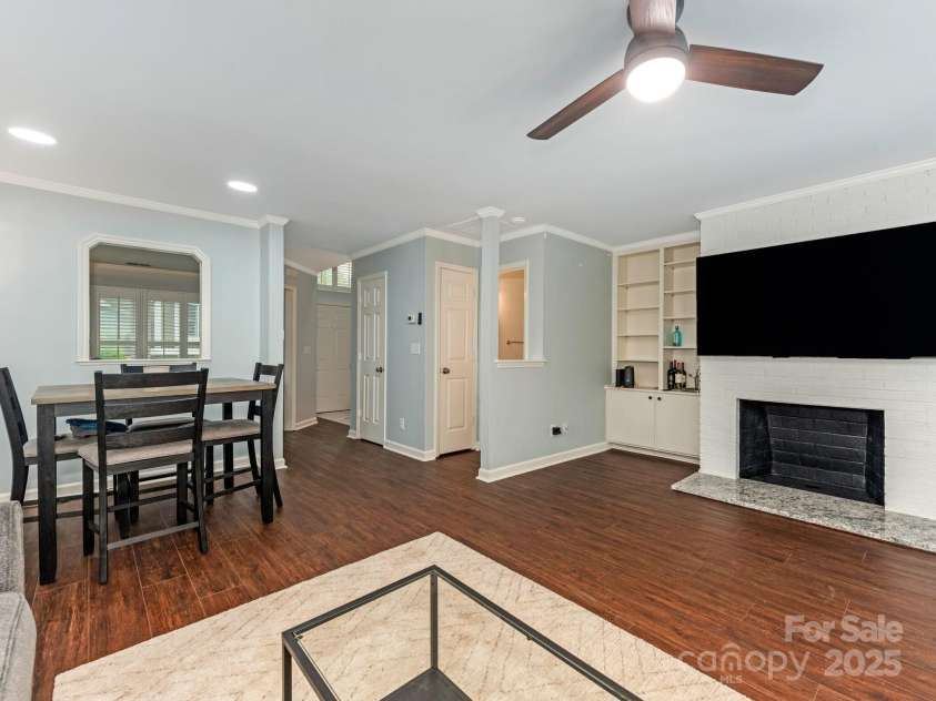 8251 Tradd Court, Charlotte, NC 28210.  MLS# CAR4247585, YatesRealty ID 27663. Open concept living area