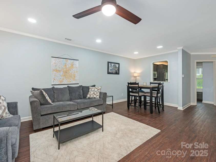 8251 Tradd Court, Charlotte, NC 28210.  MLS# CAR4247585, YatesRealty ID 27663. Open concept living area