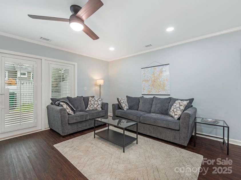 8251 Tradd Court, Charlotte, NC 28210.  MLS# CAR4247585, YatesRealty ID 27663. Open concept living area