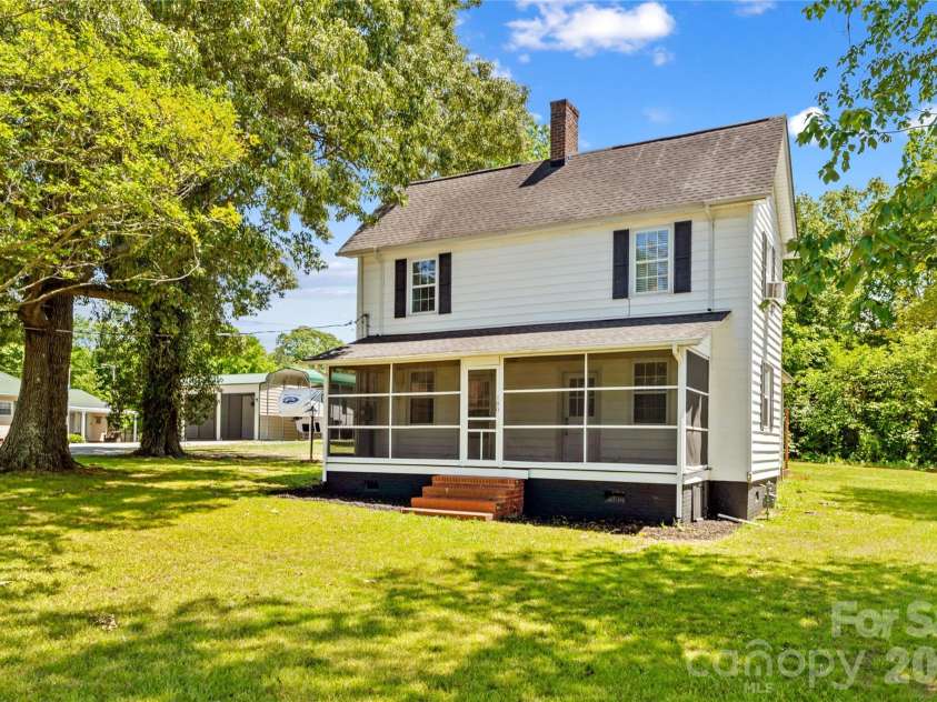 180 Center Street, Cooleemee, NC 27014.  MLS# CAR4381275, YatesRealty ID 27664. 
