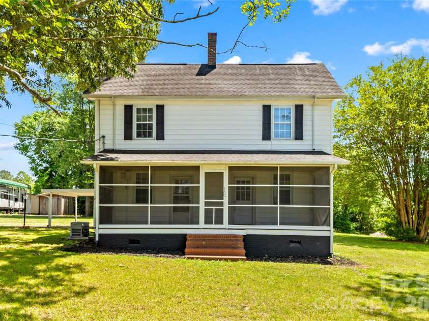 180 Center Street, Cooleemee, NC 27014.  MLS# CAR4381275, YatesRealty ID 27664. 