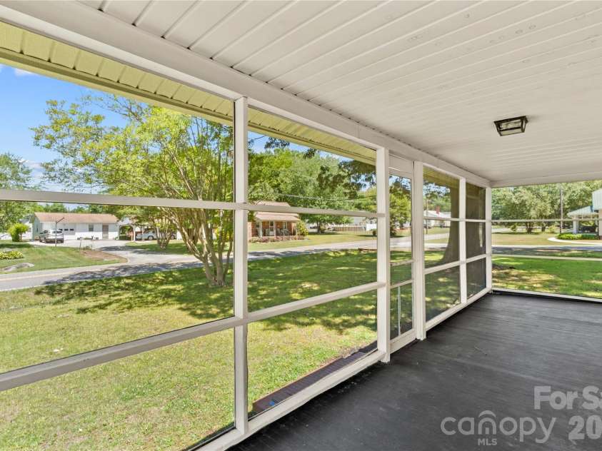 180 Center Street, Cooleemee, NC 27014.  MLS# CAR4381275, YatesRealty ID 27664. 