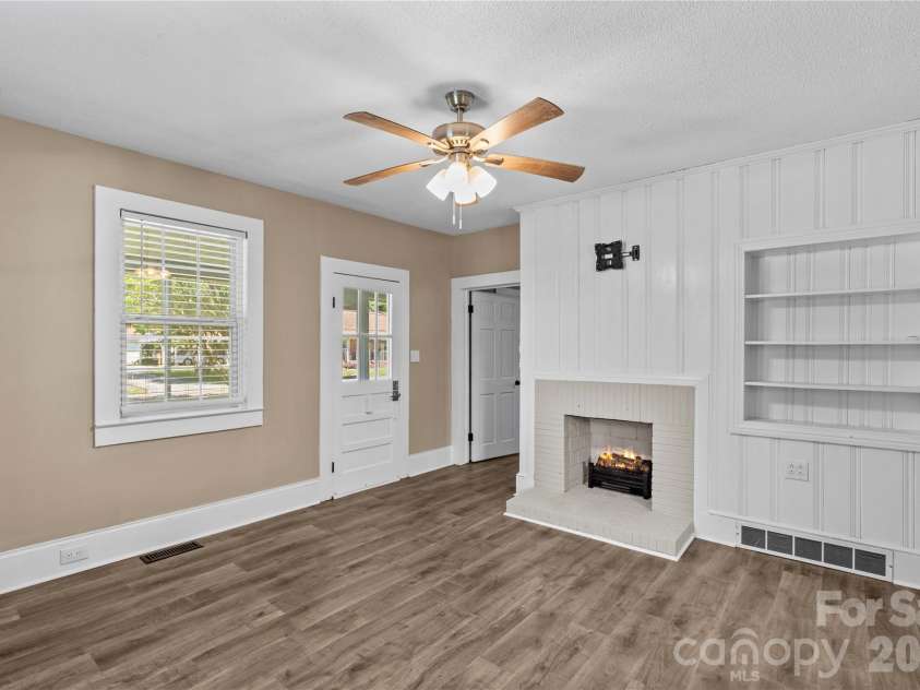 180 Center Street, Cooleemee, NC 27014.  MLS# CAR4381275, YatesRealty ID 27664. 