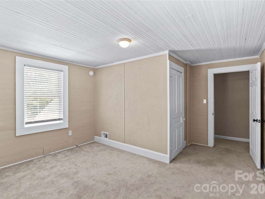 180 Center Street, Cooleemee, NC 27014.  MLS# CAR4381275, YatesRealty ID 27664. 