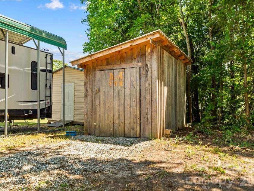 180 Center Street, Cooleemee, NC 27014.  MLS# CAR4381275, YatesRealty ID 27664. 