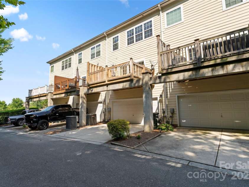 8439 Summerford Drive, Charlotte, NC 28269.  MLS# CAR4281743, YatesRealty ID 27665. Garage