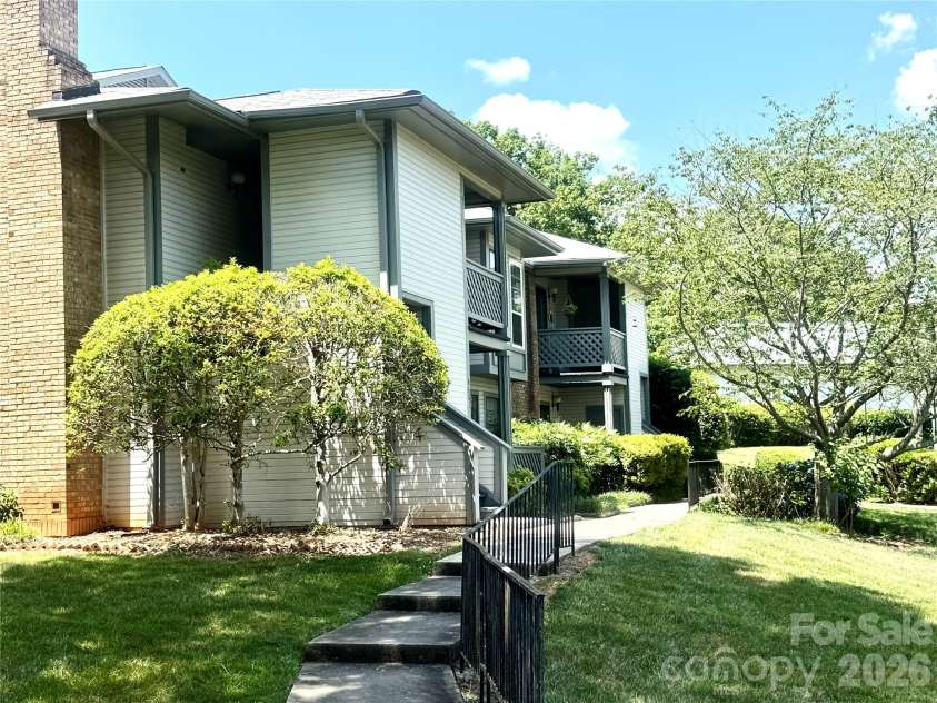 4613 Hamory Drive, Charlotte, NC 28212.  MLS# CAR4385523, YatesRealty ID 27666. 