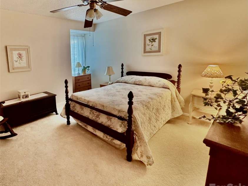 4613 Hamory Drive, Charlotte, NC 28212.  MLS# CAR4385523, YatesRealty ID 27666. 