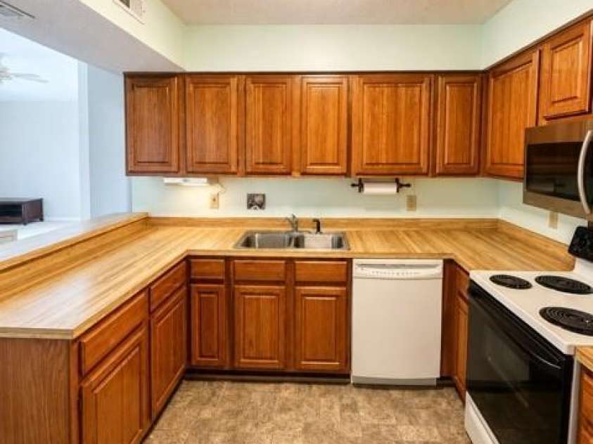 4613 Hamory Drive, Charlotte, NC 28212.  MLS# CAR4385523, YatesRealty ID 27666. 
