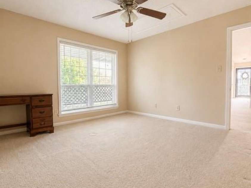 4613 Hamory Drive, Charlotte, NC 28212.  MLS# CAR4385523, YatesRealty ID 27666. 