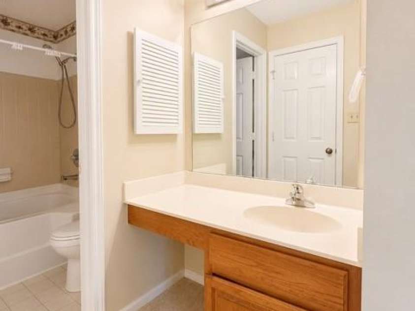 4613 Hamory Drive, Charlotte, NC 28212.  MLS# CAR4385523, YatesRealty ID 27666. 