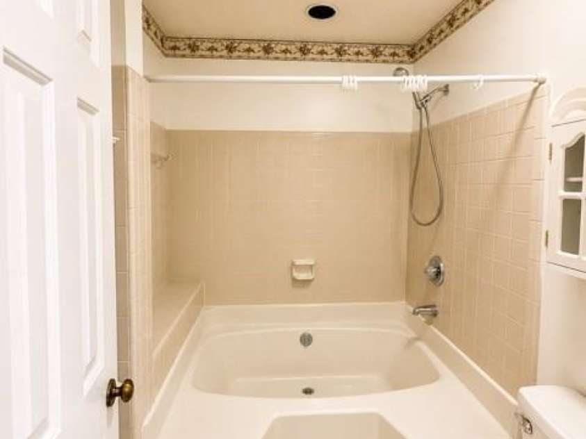 4613 Hamory Drive, Charlotte, NC 28212.  MLS# CAR4385523, YatesRealty ID 27666. 