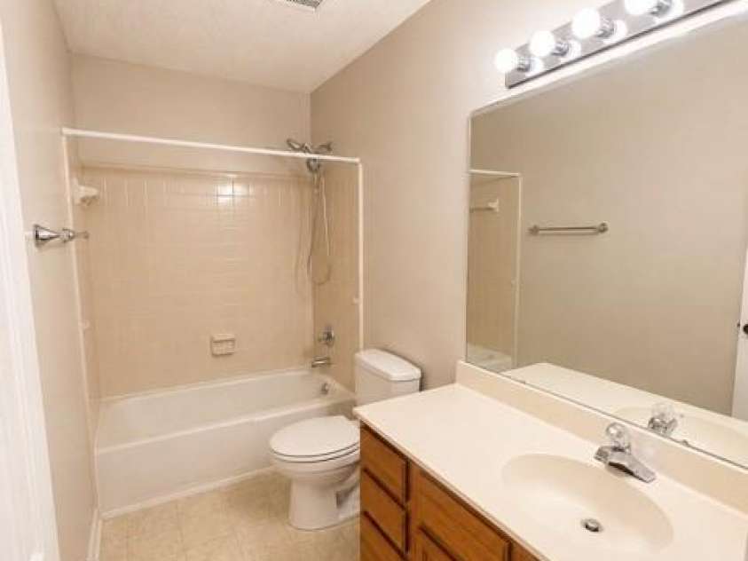 4613 Hamory Drive, Charlotte, NC 28212.  MLS# CAR4385523, YatesRealty ID 27666. 