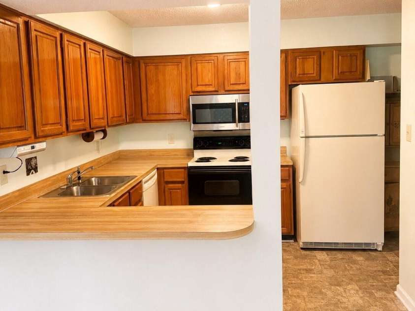 4613 Hamory Drive, Charlotte, NC 28212.  MLS# CAR4385523, YatesRealty ID 27666. 