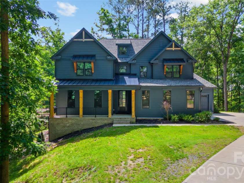 16518 Here At Last Lane, Charlotte, NC 28278.  MLS# CAR4382306, YatesRealty ID 27668. 