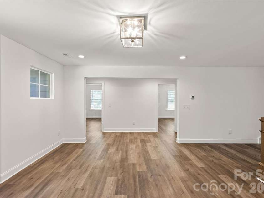 16518 Here At Last Lane, Charlotte, NC 28278.  MLS# CAR4382306, YatesRealty ID 27668. 