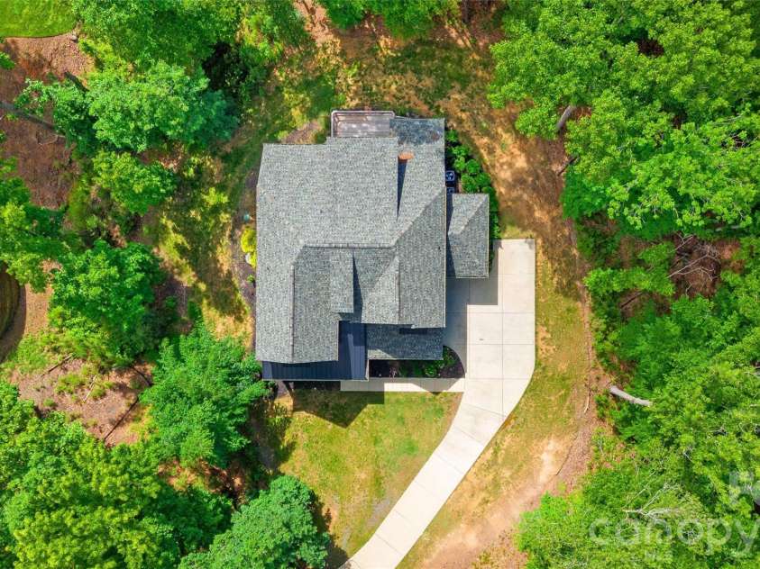 16518 Here At Last Lane, Charlotte, NC 28278.  MLS# CAR4382306, YatesRealty ID 27668. 