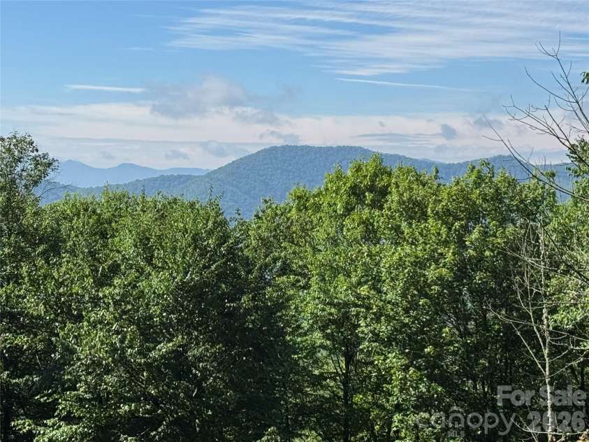 2085 Laurel Ridge, Maggie Valley, NC 28751.  MLS# CAR4384764, YatesRealty ID 27669. 