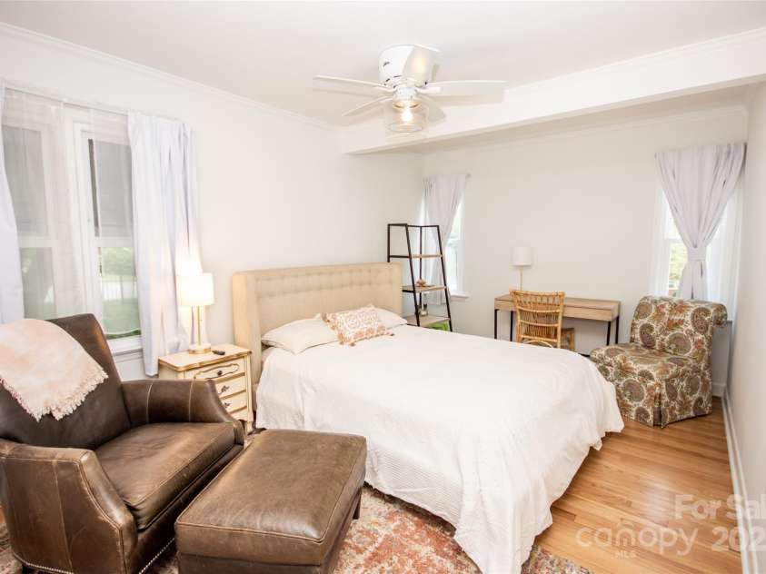 899 Wendover Road, Statesville, NC 28677.  MLS# CAR4268444, YatesRealty ID 27669. 