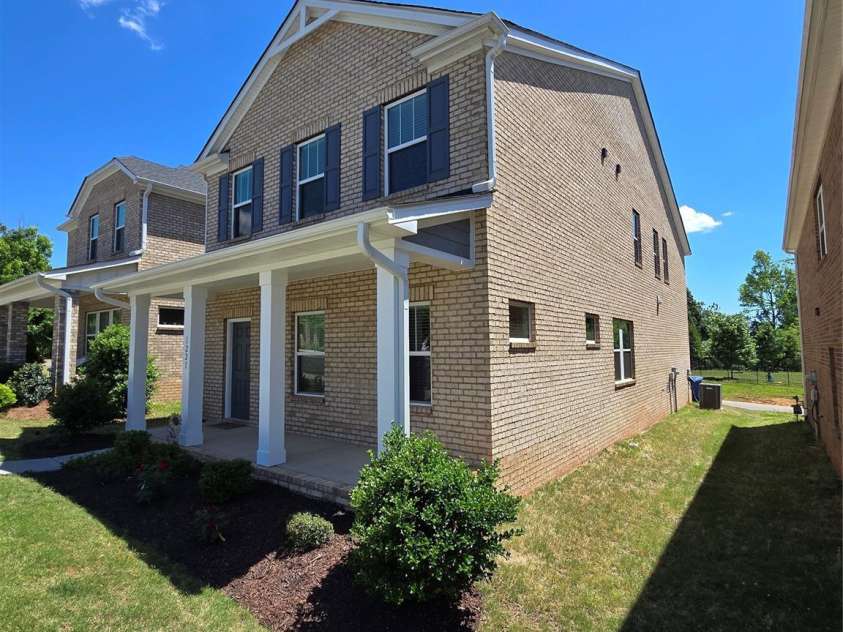 1221 Colgher Street, Charlotte, NC 28227.  MLS# CAR4383446, YatesRealty ID 2767. 