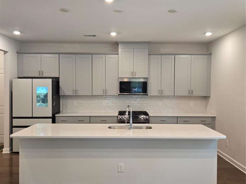 1221 Colgher Street, Charlotte, NC 28227.  MLS# CAR4383446, YatesRealty ID 2767. 