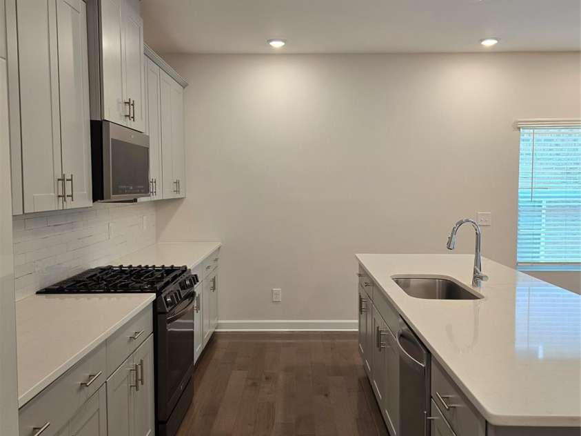 1221 Colgher Street, Charlotte, NC 28227.  MLS# CAR4383446, YatesRealty ID 2767. 
