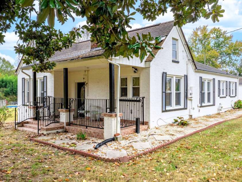 3635 Tryon Courthouse Road, Cherryville, NC 28021.  MLS# CAR4197804, YatesRealty ID 2767. Front Facade