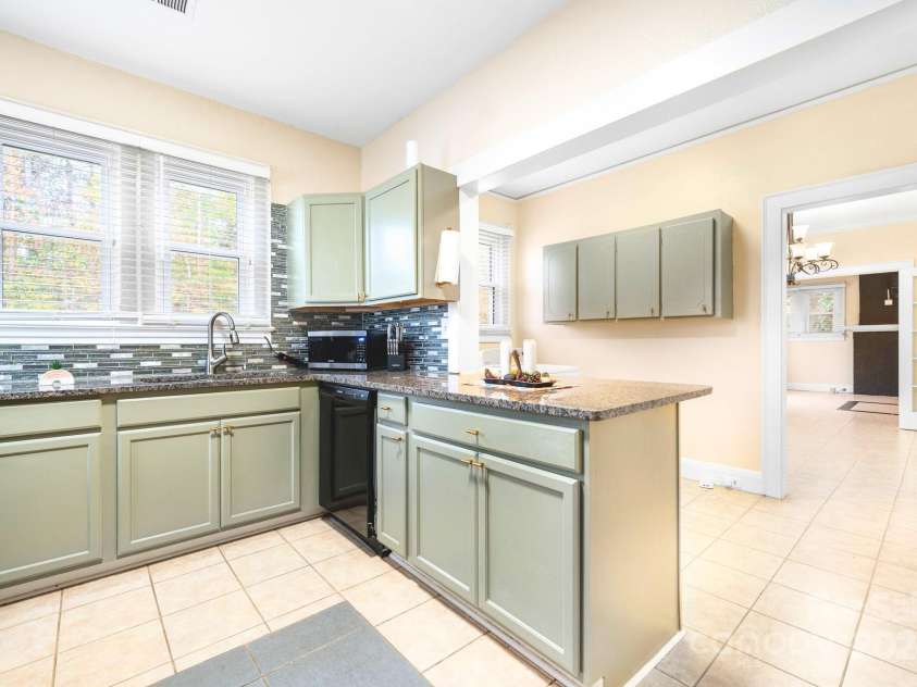 3635 Tryon Courthouse Road, Cherryville, NC 28021.  MLS# CAR4197804, YatesRealty ID 2767. Kitchen