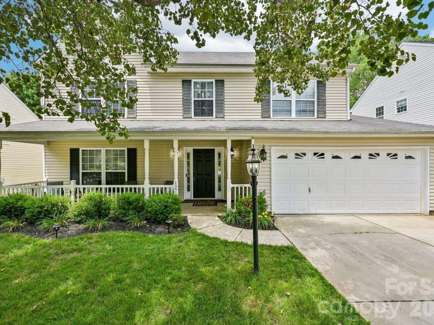 127 Elrosa Road, Mooresville, NC 28115.  MLS# CAR4385787, YatesRealty ID 27671. 
