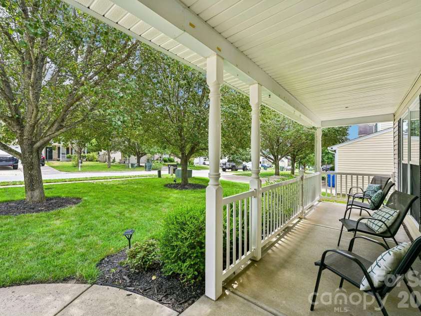 127 Elrosa Road, Mooresville, NC 28115.  MLS# CAR4385787, YatesRealty ID 27671. 