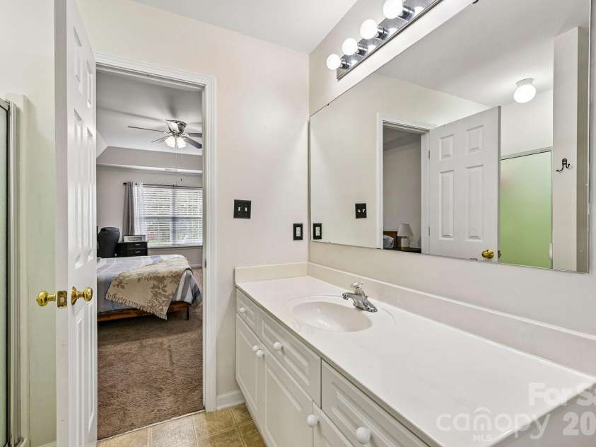 127 Elrosa Road, Mooresville, NC 28115.  MLS# CAR4385787, YatesRealty ID 27671. 
