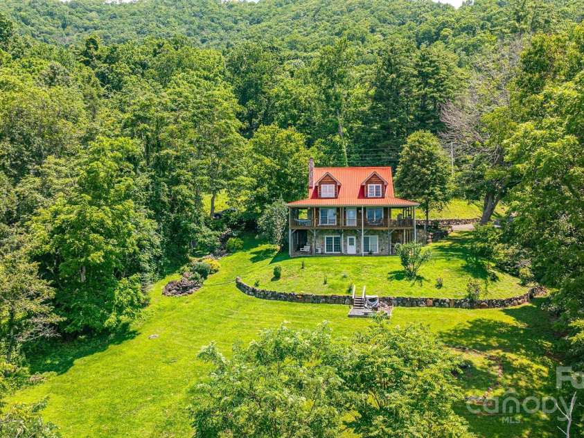 715 Sunset Mountain Road, Bakersville, NC 28705.  MLS# CAR4276207, YatesRealty ID 27672. 