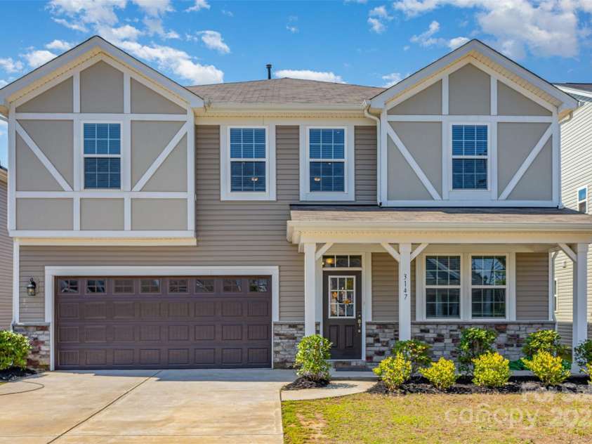 3147 Cheyney Park Drive, Charlotte, NC 28269.  MLS# CAR4280157, YatesRealty ID 27673. 