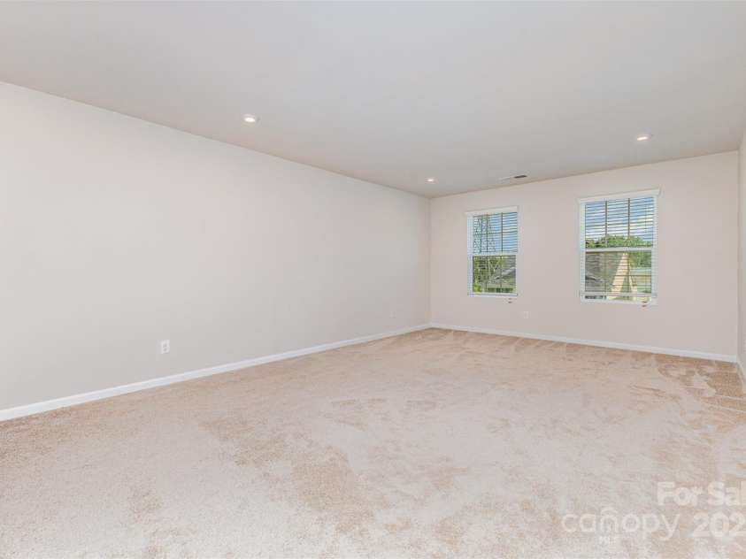 3147 Cheyney Park Drive, Charlotte, NC 28269.  MLS# CAR4280157, YatesRealty ID 27673. 