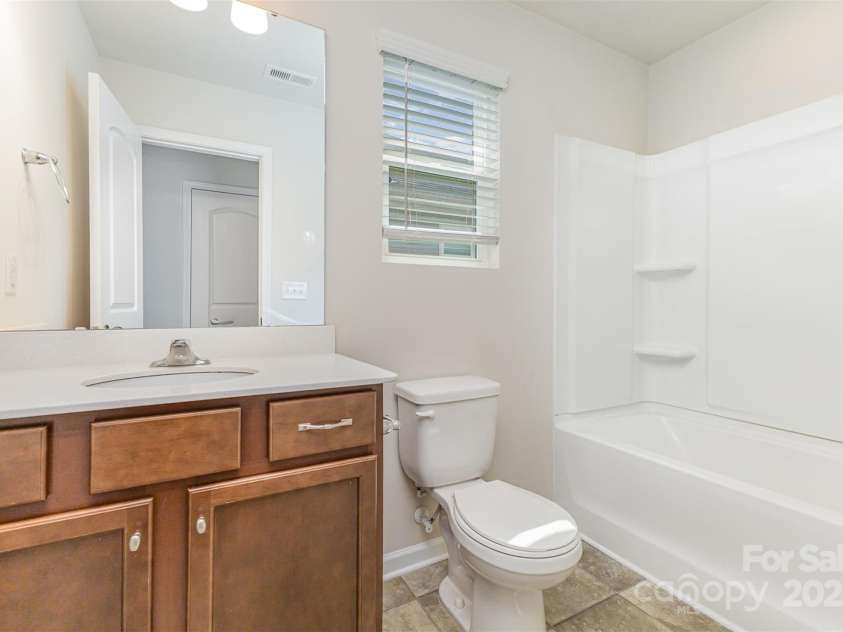 3147 Cheyney Park Drive, Charlotte, NC 28269.  MLS# CAR4280157, YatesRealty ID 27673. 