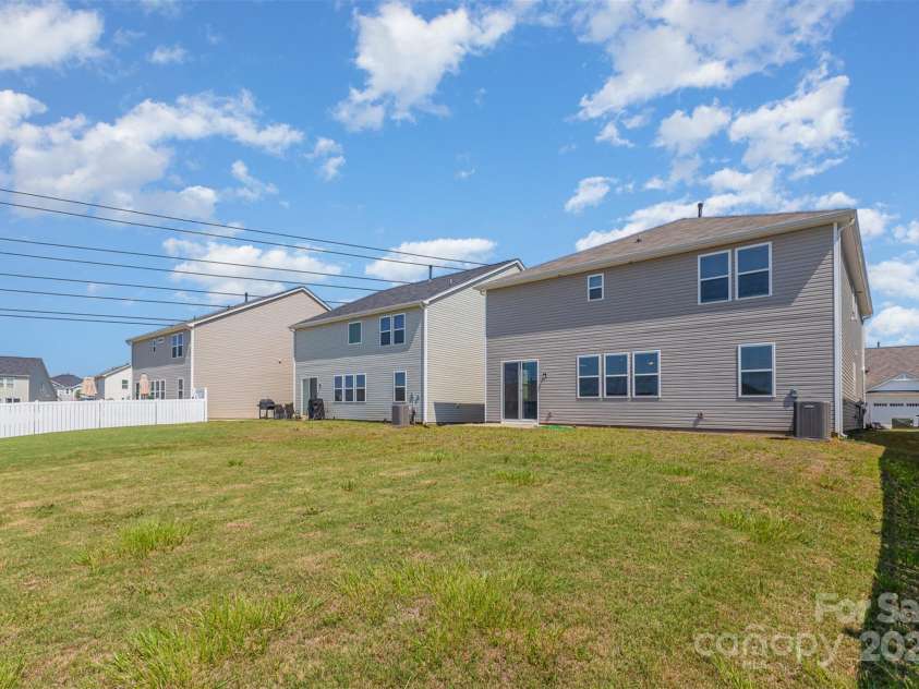 3147 Cheyney Park Drive, Charlotte, NC 28269.  MLS# CAR4280157, YatesRealty ID 27673. 