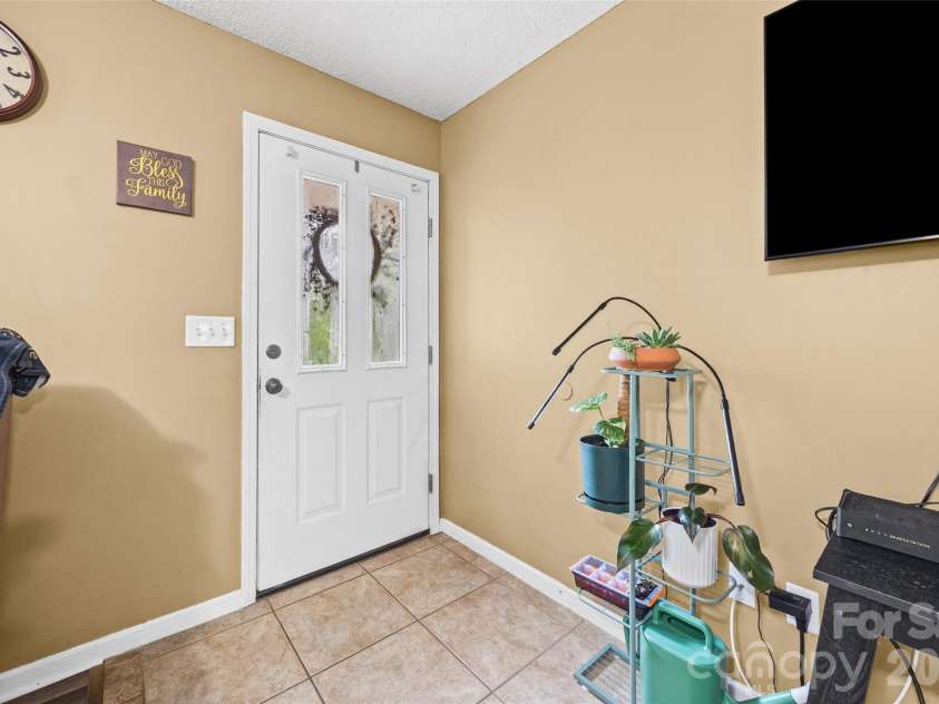 30 Seventh Street, York, SC 29745.  MLS# CAR4387383, YatesRealty ID 27676. 