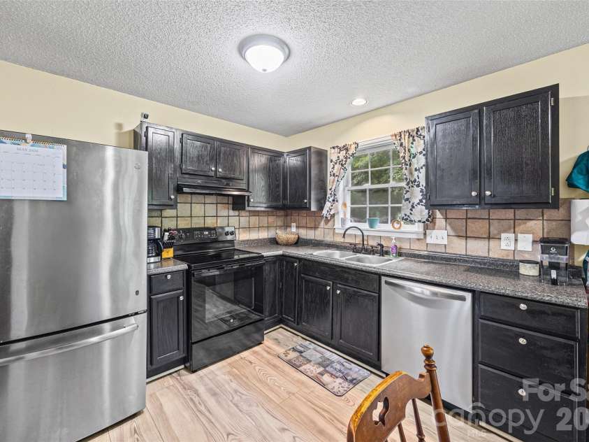 30 Seventh Street, York, SC 29745.  MLS# CAR4387383, YatesRealty ID 27676. 