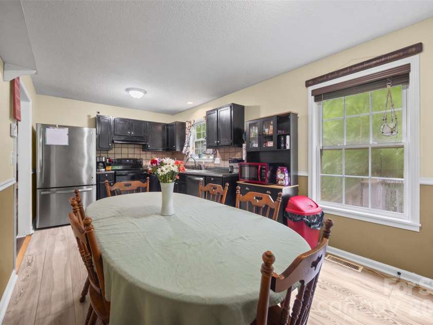 30 Seventh Street, York, SC 29745.  MLS# CAR4387383, YatesRealty ID 27676. 