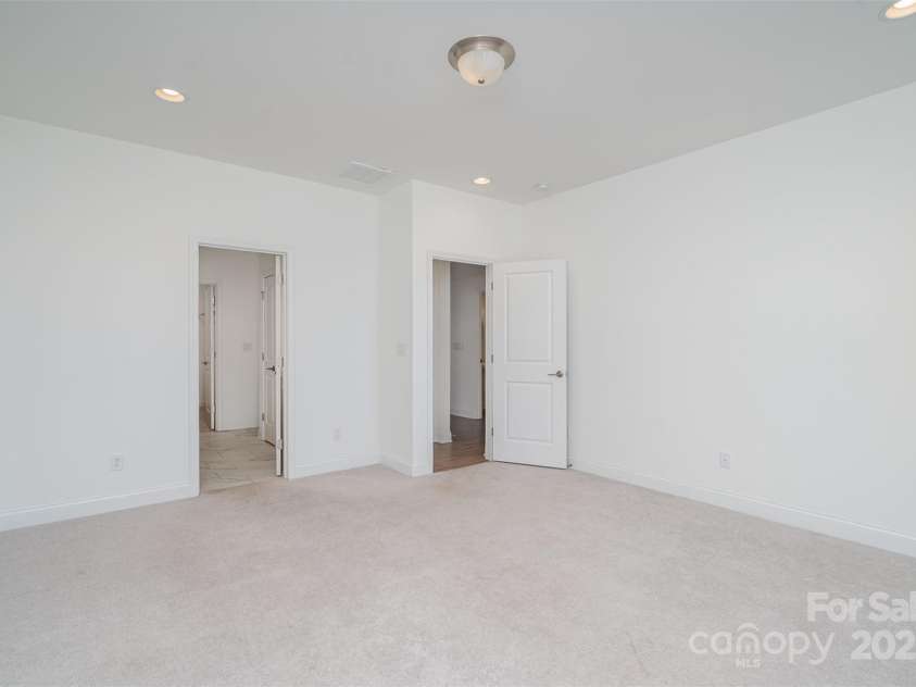 10155 Rainier Trail Drive, Huntersville, NC 28078.  MLS# CAR4279174, YatesRealty ID 27677. 