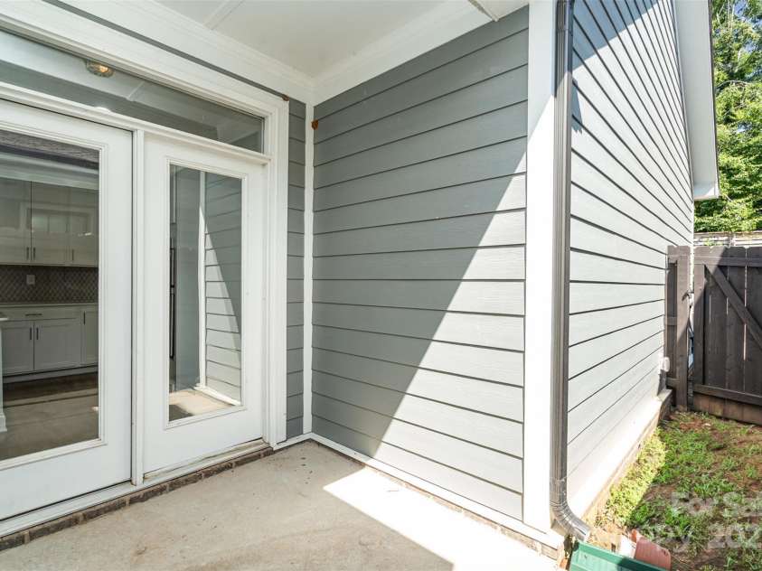 10155 Rainier Trail Drive, Huntersville, NC 28078.  MLS# CAR4279174, YatesRealty ID 27677. 