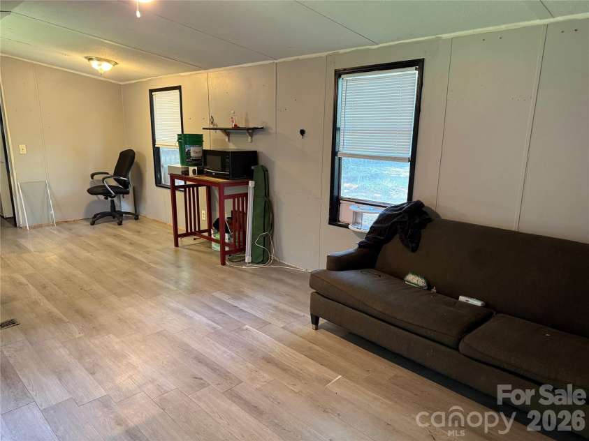 188 Forest Drive, Fort Mill, SC 29715.  MLS# CAR4382779, YatesRealty ID 27677. Single wide